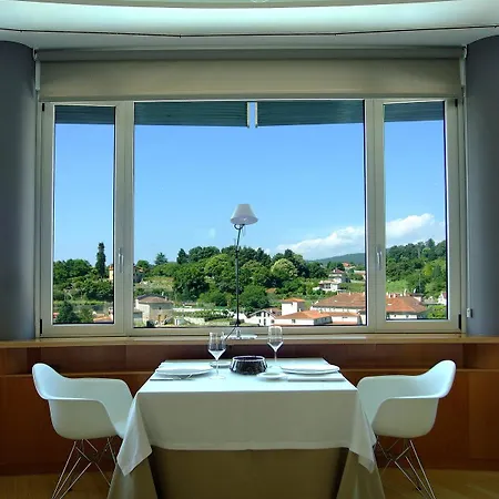 Colón Tuy Hotel 3*