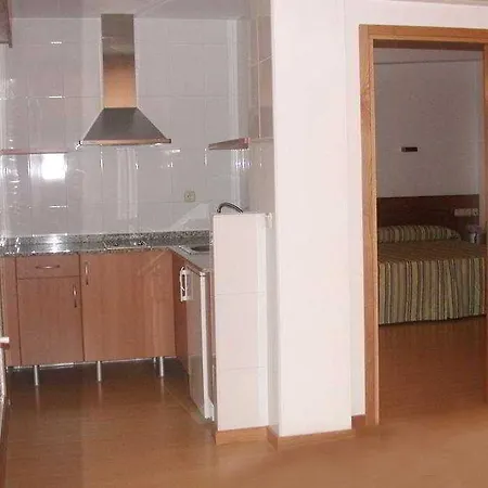 Colon Tuy ホテル トゥイ