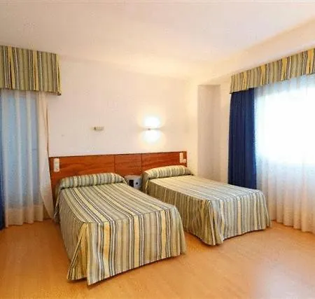 Colon Tuy 3* トゥイ