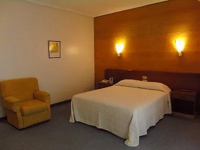Hotell Colon Tuy 3*
